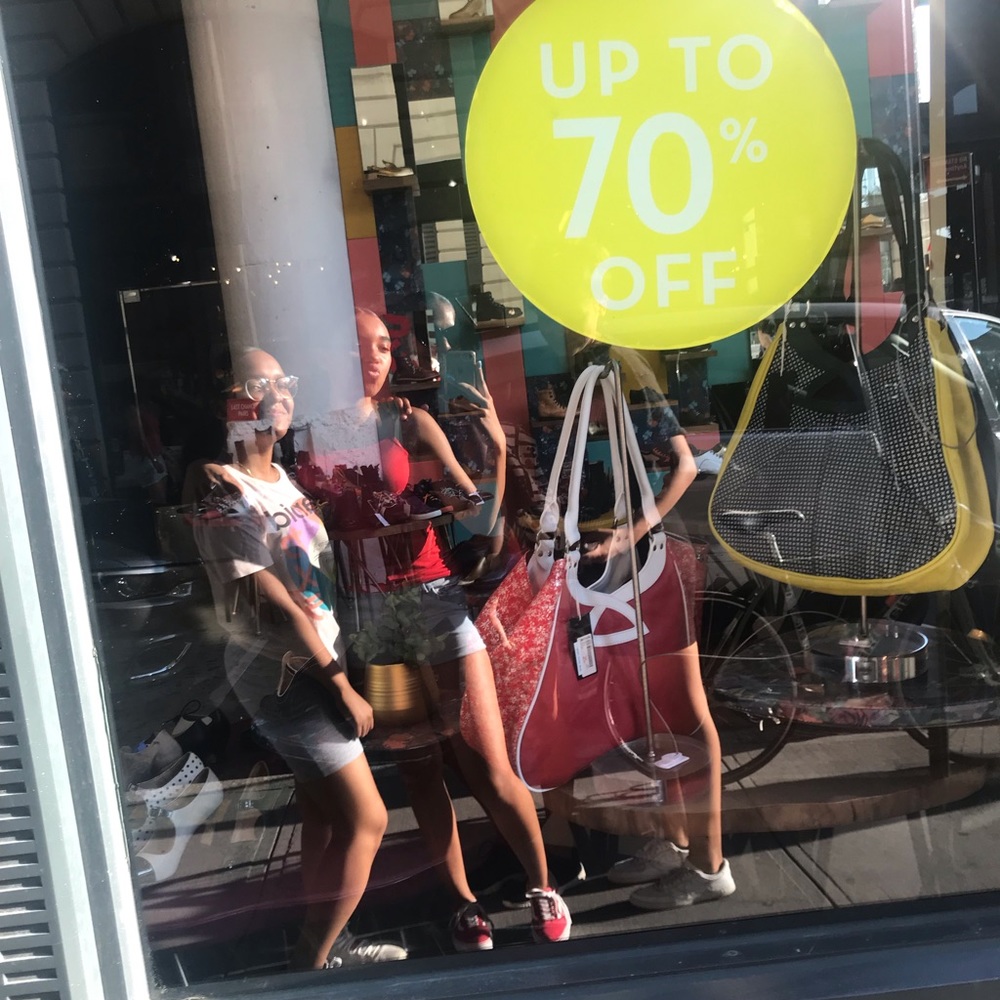 Meet your Posher, Tona